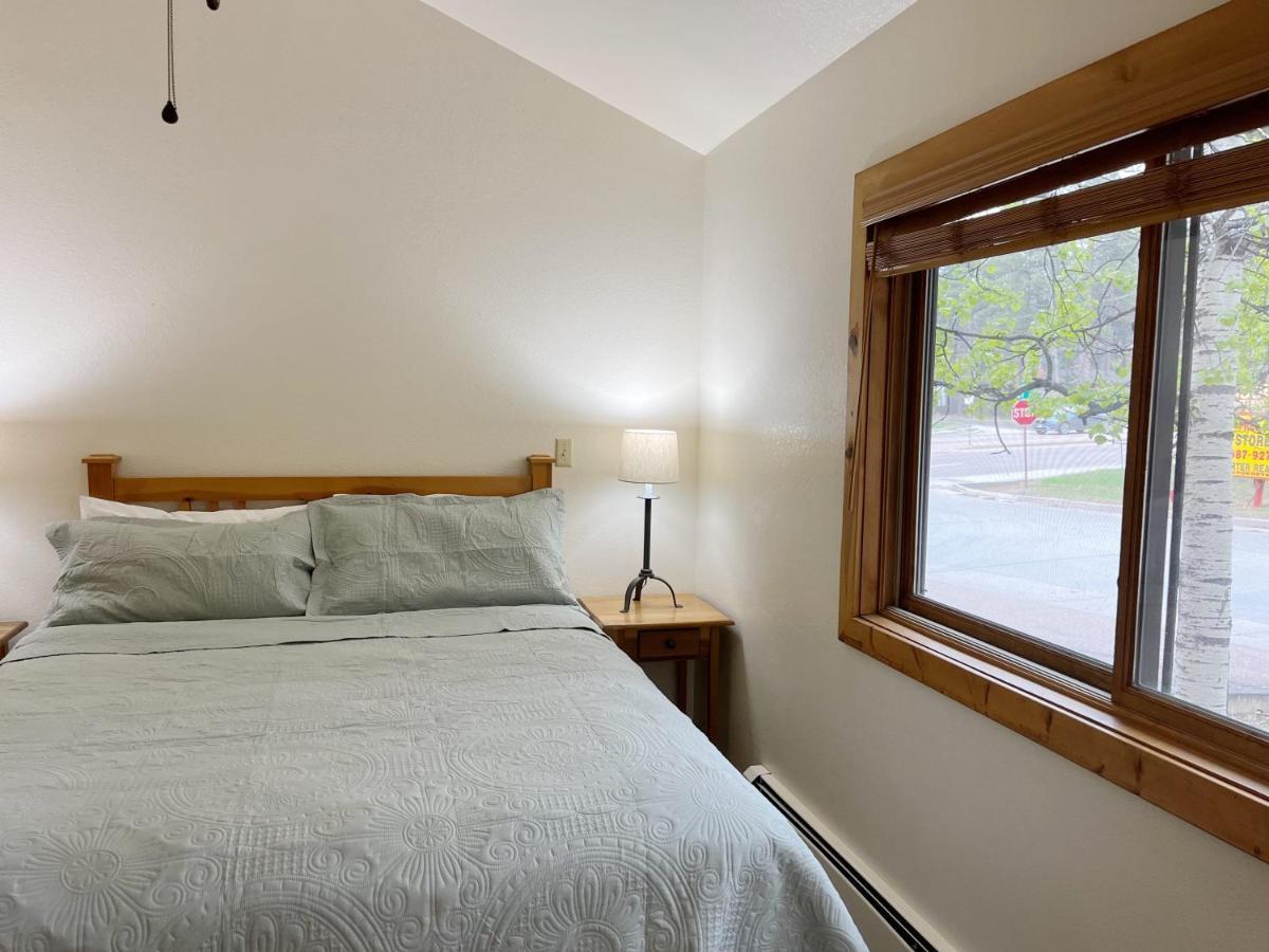 وودلاند بارك Cabin Suite المظهر الخارجي الصورة